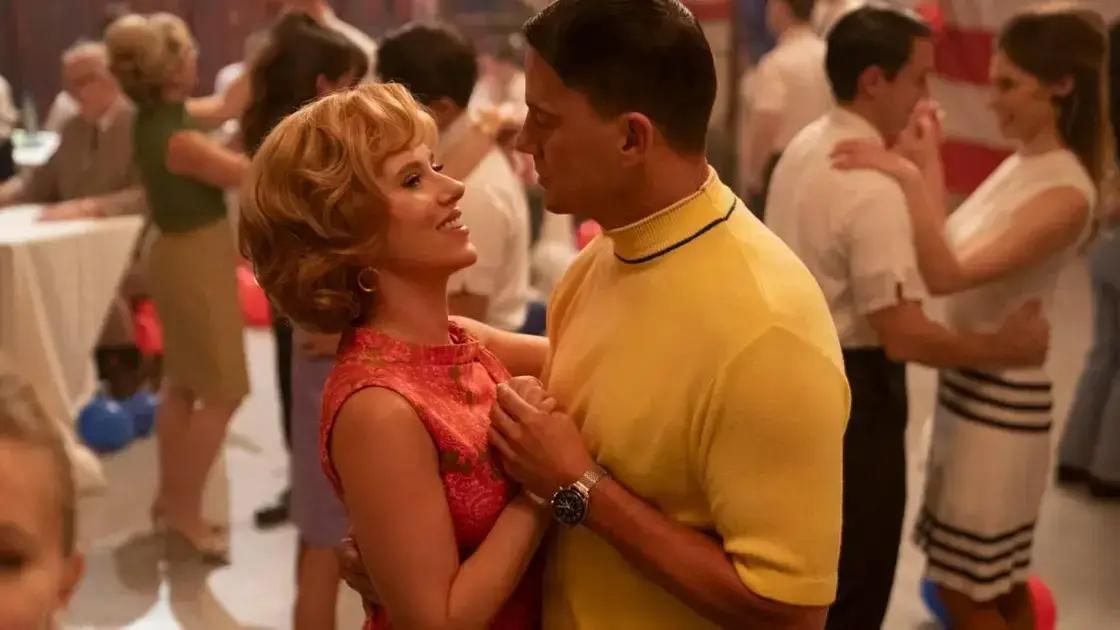 Como Vender a Lua: Scarlett Johansson e Channing Tatum brilham