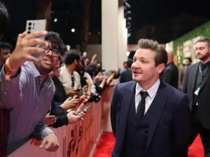 Jeremy Renner fala sobre recuperação do acidente com plaina