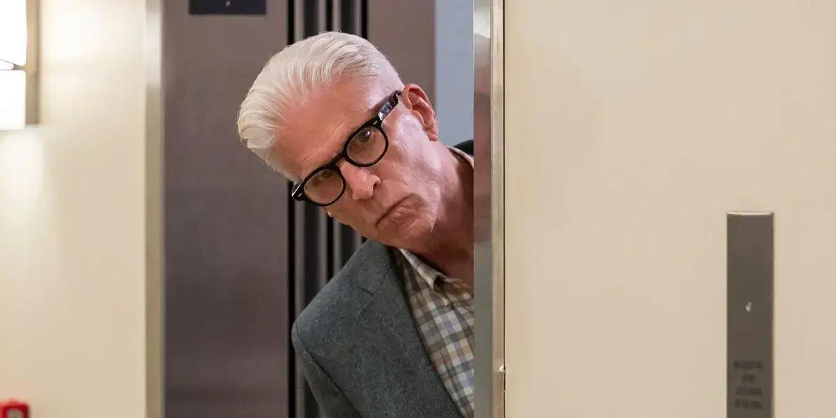 Netflix Renova a Série ‘A Man on the Inside’ com Ted Danson para a 2ª Temporada