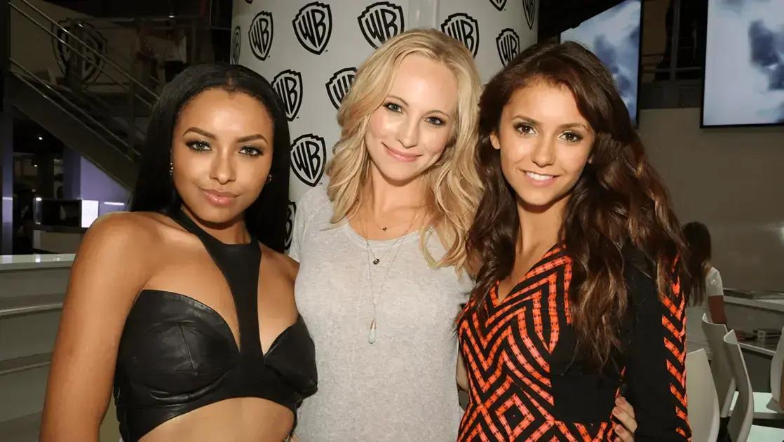 Vampire Diaries: Nina Dobrev, Candice King e Kat Graham se reencontram